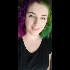 Meet your Posher, Olivia